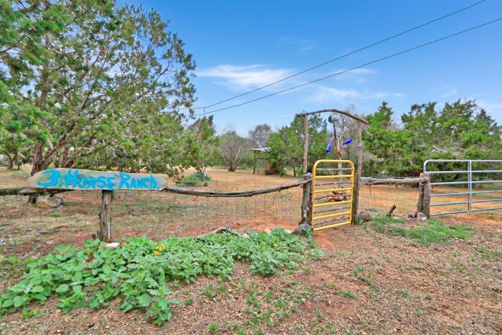 فيلا Three Horses Ranch جونسون سيتي المظهر الخارجي الصورة